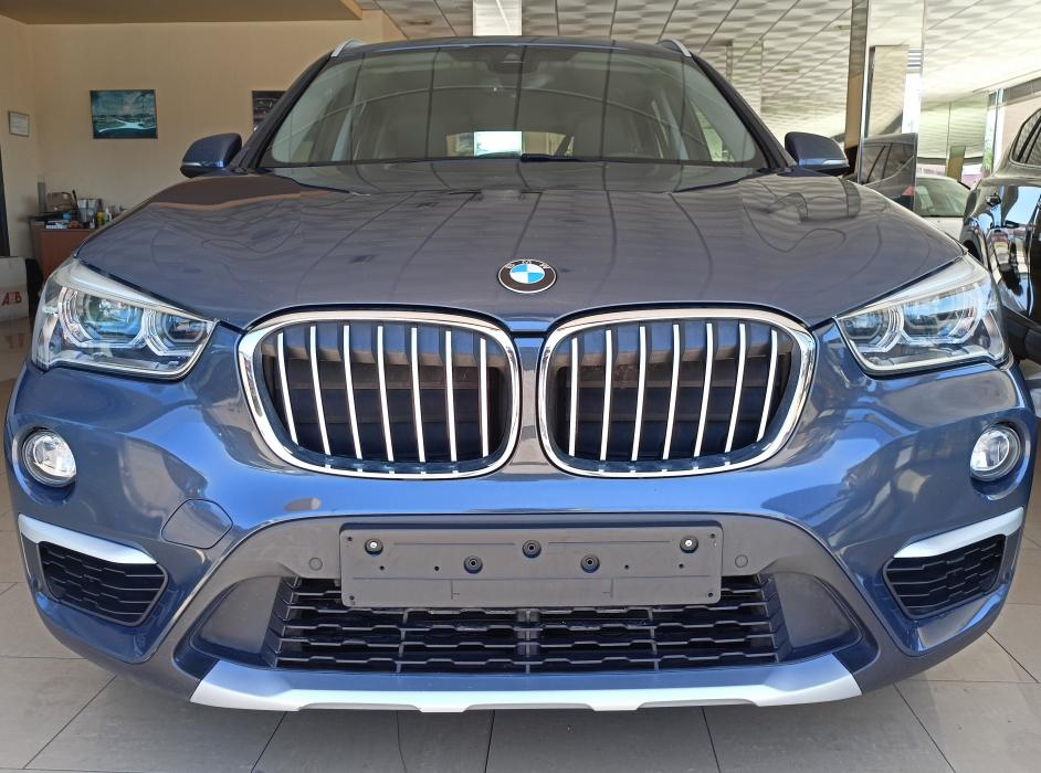 BMW X1 Model Xline