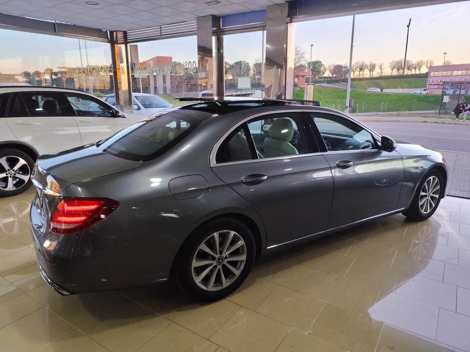 Mercedes-Benz Clase E220d *TECHO SOLAR* AVANTGARDE