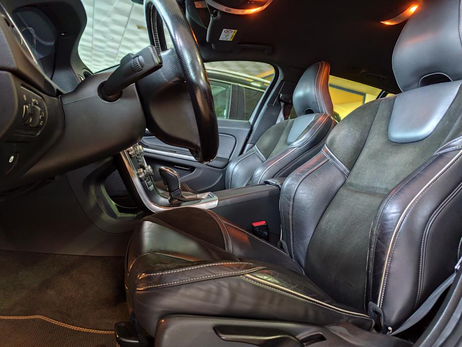 Volvo V60 *R-DESING* D3 AUTOMÁTICO 2016