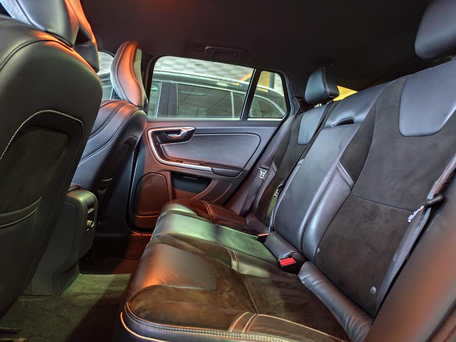 Volvo V60 *R-DESING* D3 AUTOMÁTICO 2016