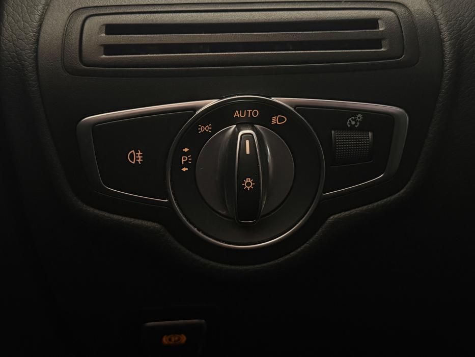 Mercedes-Benz GLC 300D *GRIS MATE* 2020