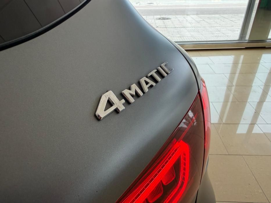 Mercedes-Benz GLC 300D *GRIS MATE* 2020