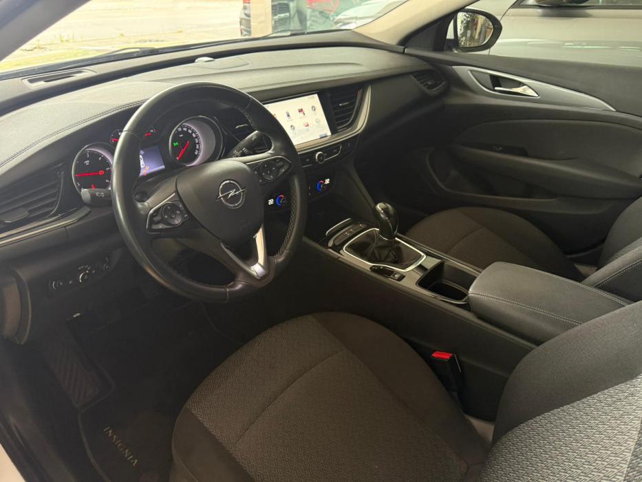 Opel Insignia GRAND SPORT *MODELO 2019*