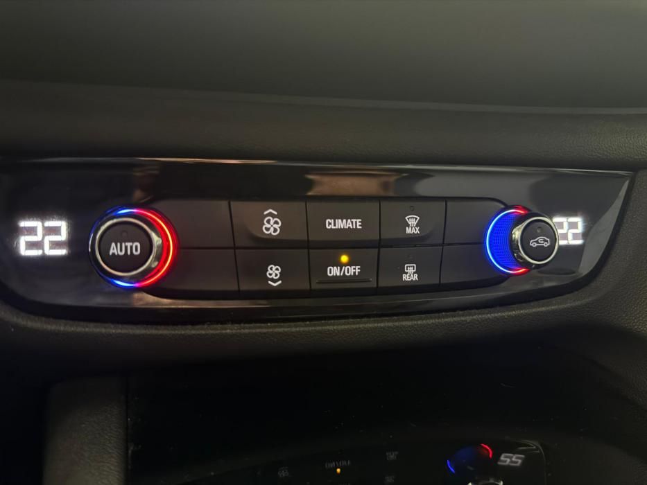 Opel Insignia GRAND SPORT *MODELO 2019*