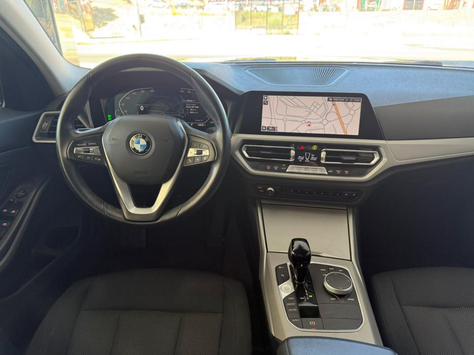 BMW 318d AUTOMÁTICO *MODELO 2022*