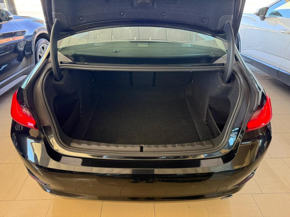 BMW 318d AUTOMÁTICO *MODELO 2022*