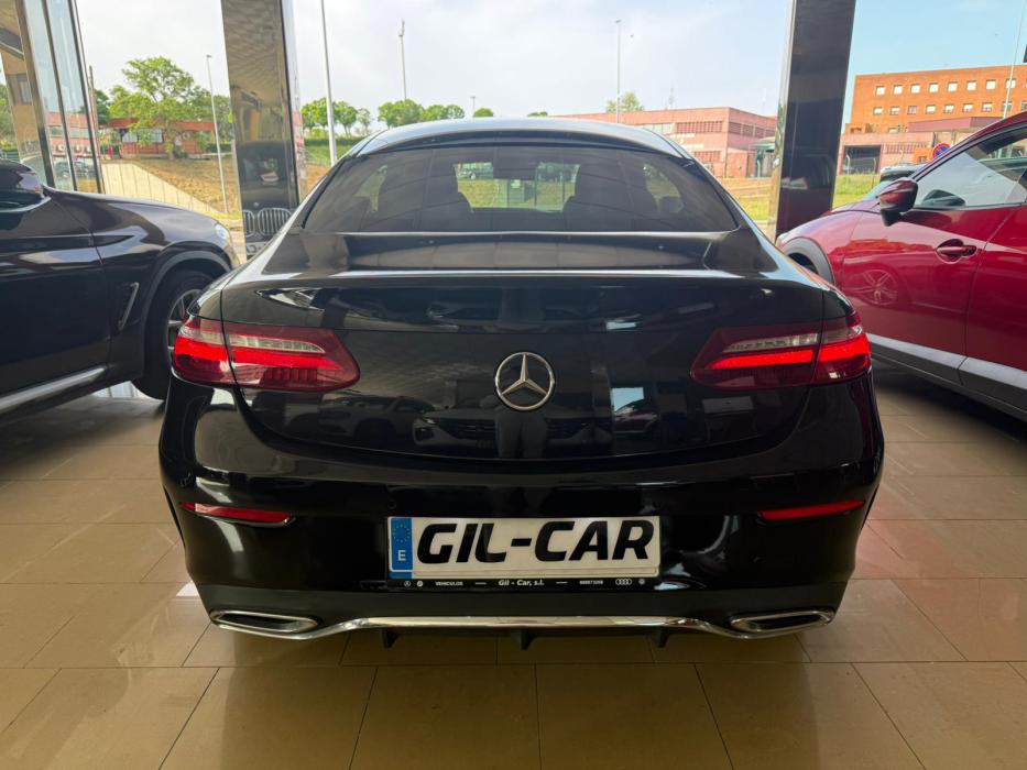 Mercedes-Benz Clase E220D Coupé *PACK AMG*