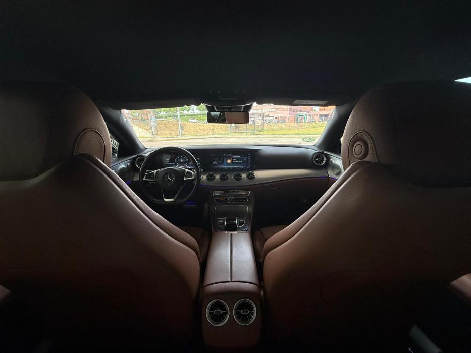 Mercedes-Benz Clase E220D Coupé *PACK AMG*