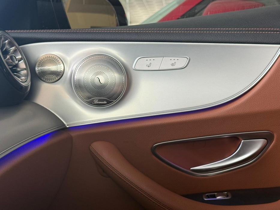 Mercedes-Benz Clase E220D Coupé *PACK AMG*