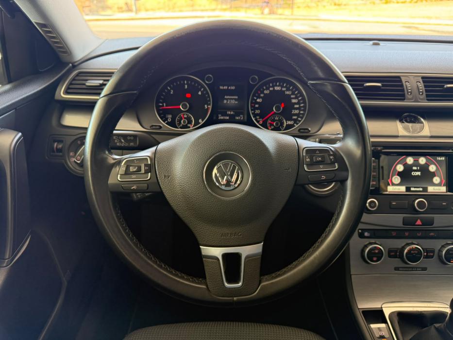 VOLKSWAGEN PASSAT 2.0TDI 140CV AÑO 2014