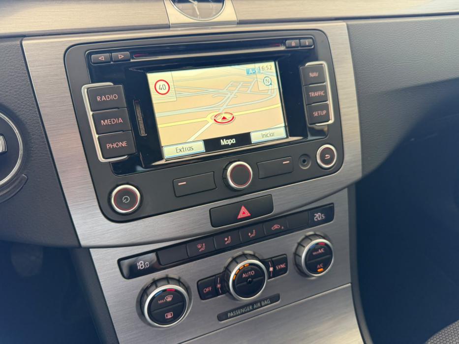 VOLKSWAGEN PASSAT 2.0TDI 140CV AÑO 2014