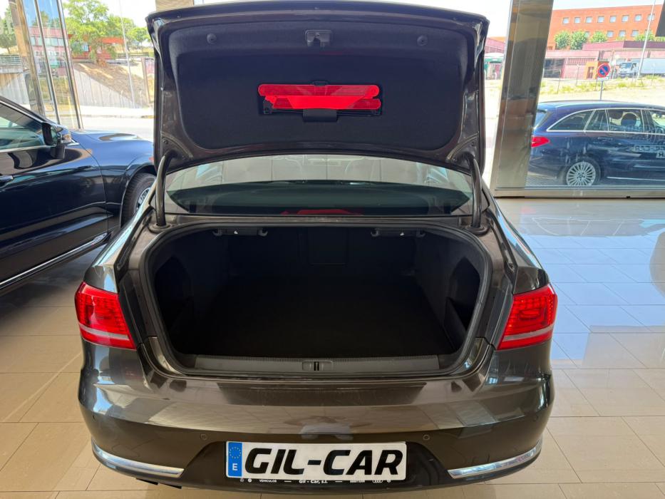 VOLKSWAGEN PASSAT 2.0TDI 140CV AÑO 2014