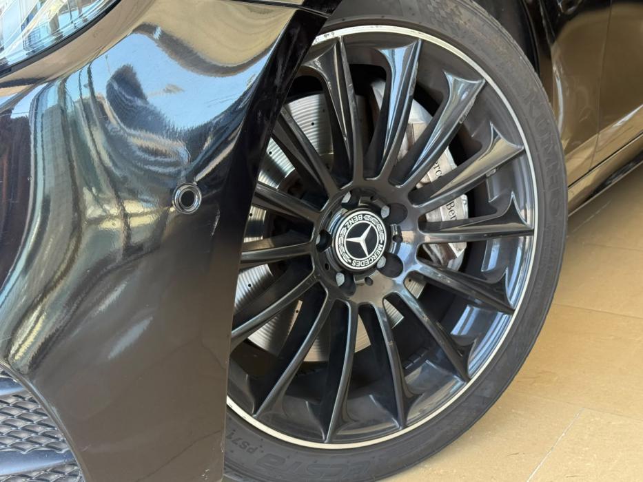 Mercedes-Benz Clase E350d *PACK AMG*