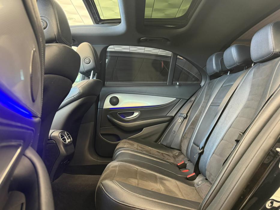 Mercedes-Benz Clase E350d *PACK AMG*