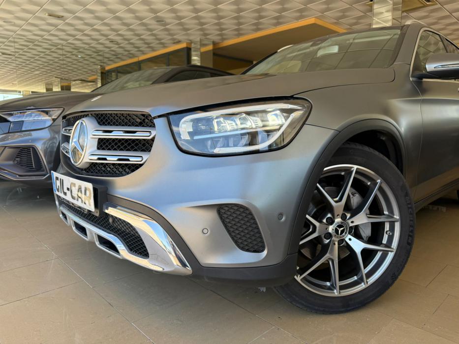 MERCEDES BENZ GLC300D 245CV *GRIS MATE*
