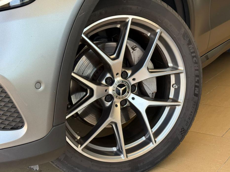 MERCEDES BENZ GLC300D 245CV *GRIS MATE*