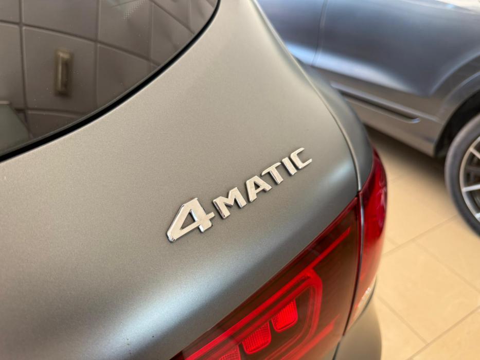 MERCEDES BENZ GLC300D 245CV *GRIS MATE*