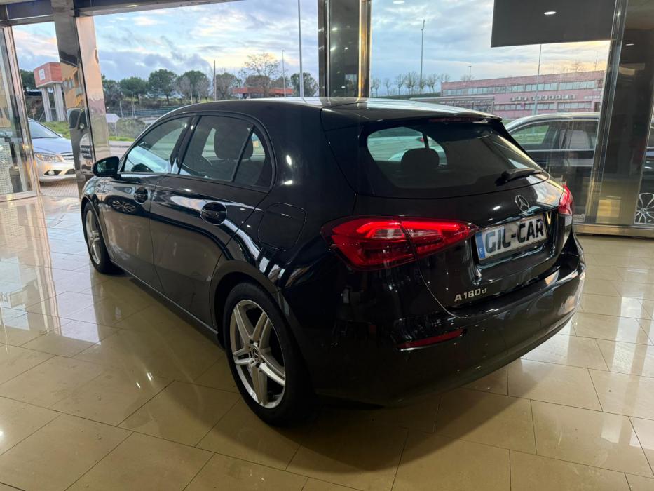 Mercedes-Benz A180d 2.0 *AUTOMÁTICO* 2022