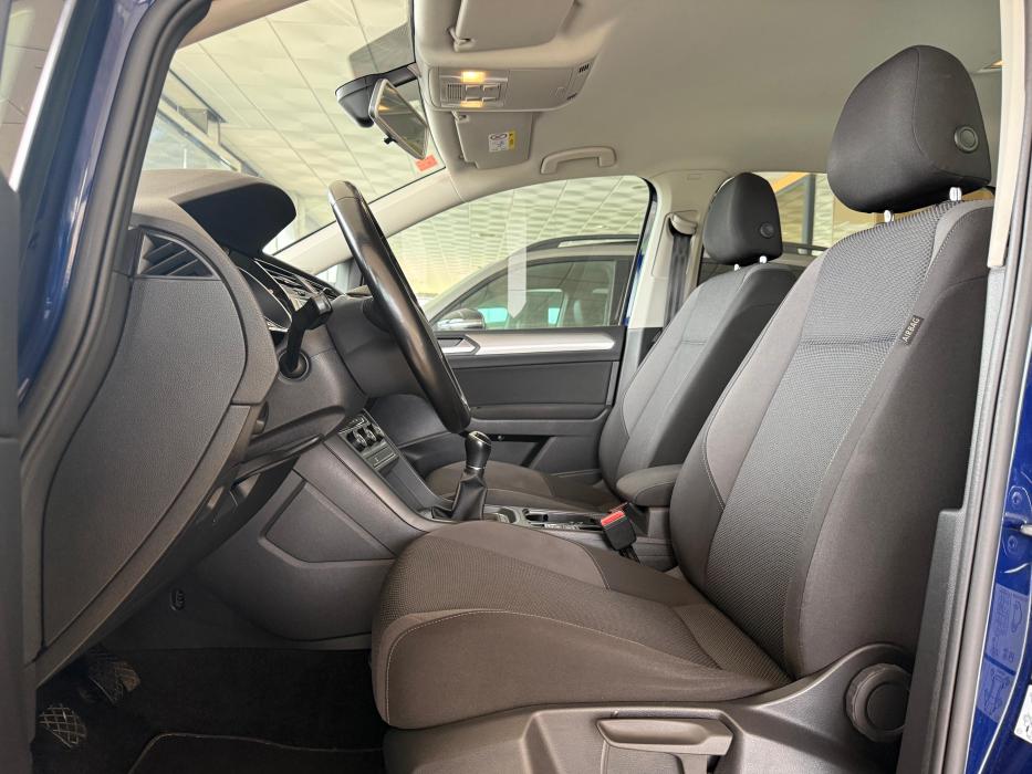 Volkswagen Touran *7 PLAZAS* 2017