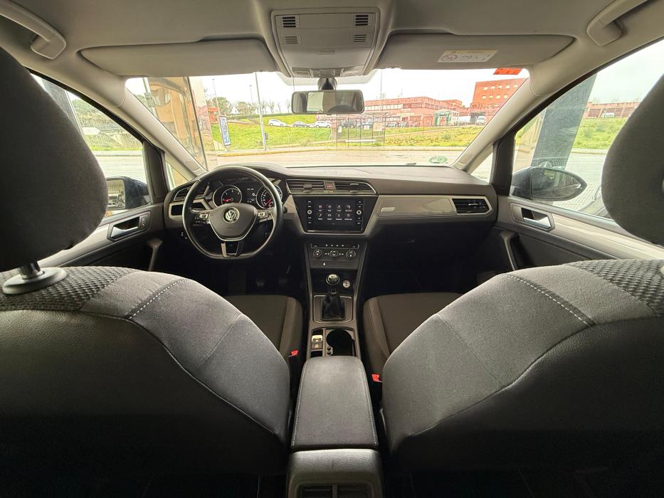 Volkswagen Touran *7 PLAZAS* 2017