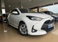 Toyota Yaris Híbrido Automático *MODELO 2023*