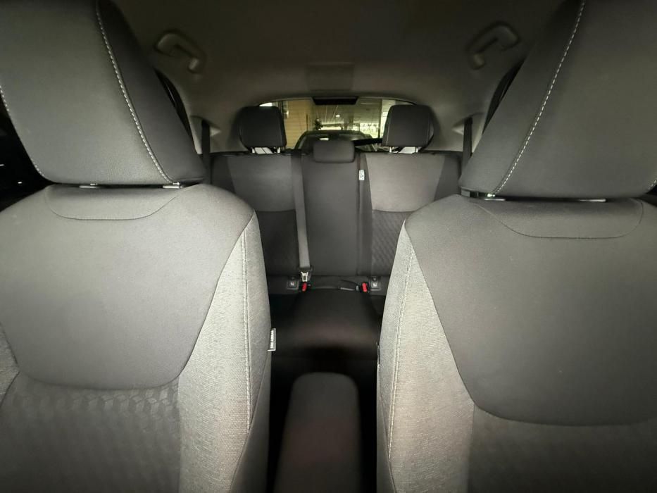 Toyota Yaris Híbrido Automático *MODELO 2023*