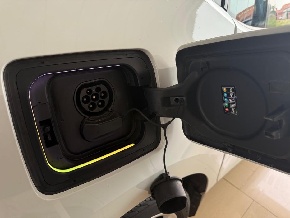 BMW i3 *ELÉCTRICO* Carga rápida 2018