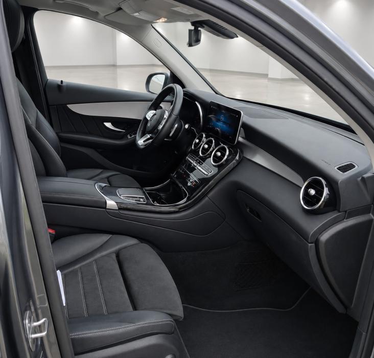 MERCEDES BENZ GLC300 de 4MATIC *AMG CON TECHO SOLAR* 2022
