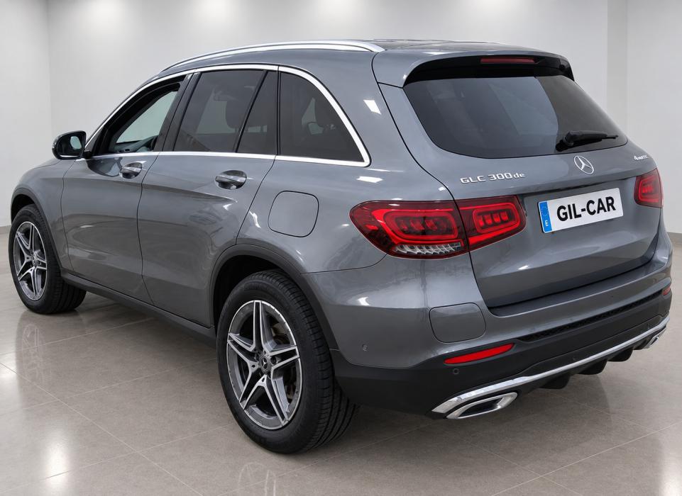MERCEDES BENZ GLC300 de 4MATIC *AMG CON TECHO SOLAR* 2022
