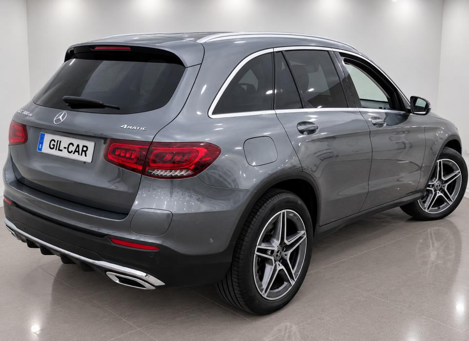 MERCEDES BENZ GLC300 de 4MATIC *AMG CON TECHO SOLAR* 2022